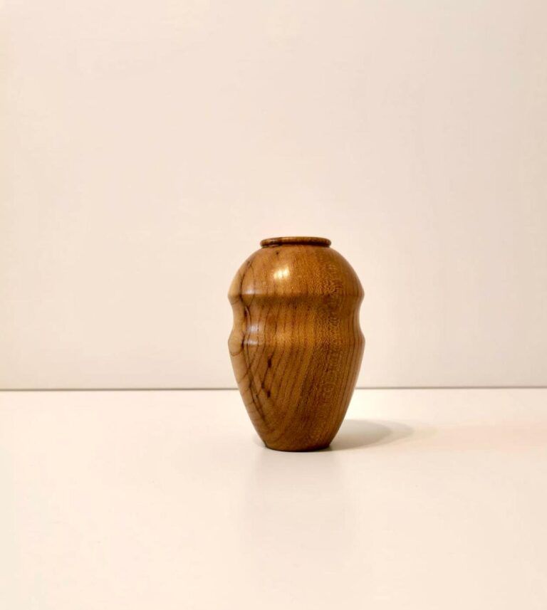 Elm Bud Vase - Image 3