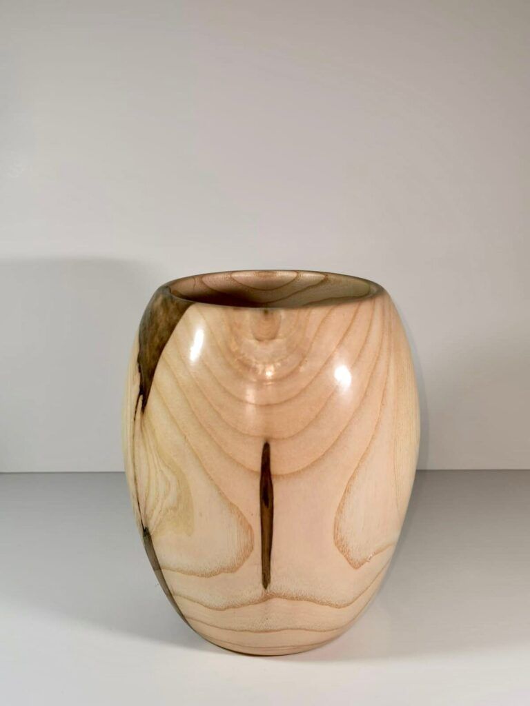 English Ash Decorative Vase - Image 5