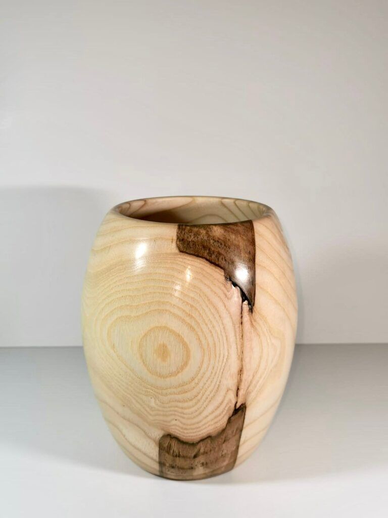 English Ash Decorative Vase - Image 6