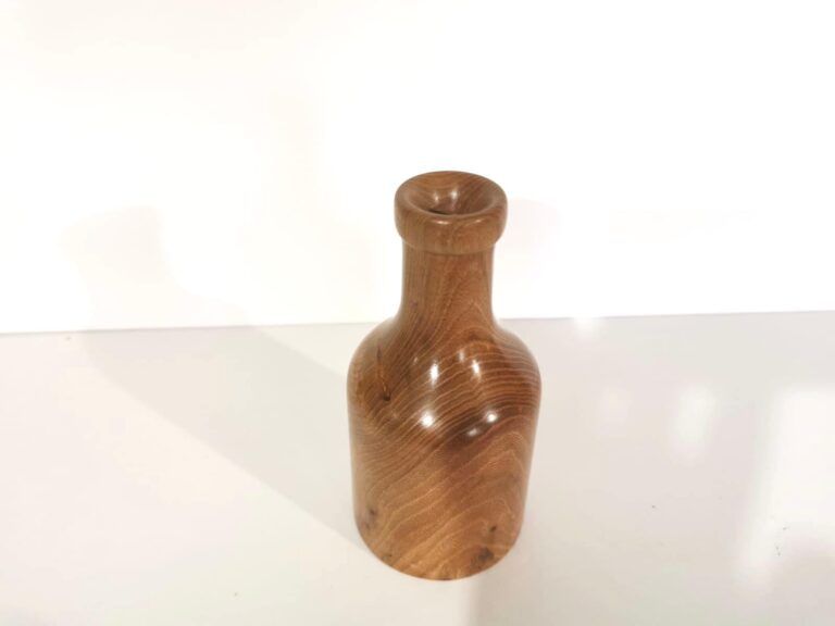 English Elm Bud Vase - Image 5